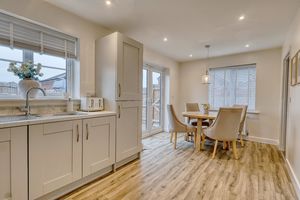 Kitchen/Diner- click for photo gallery